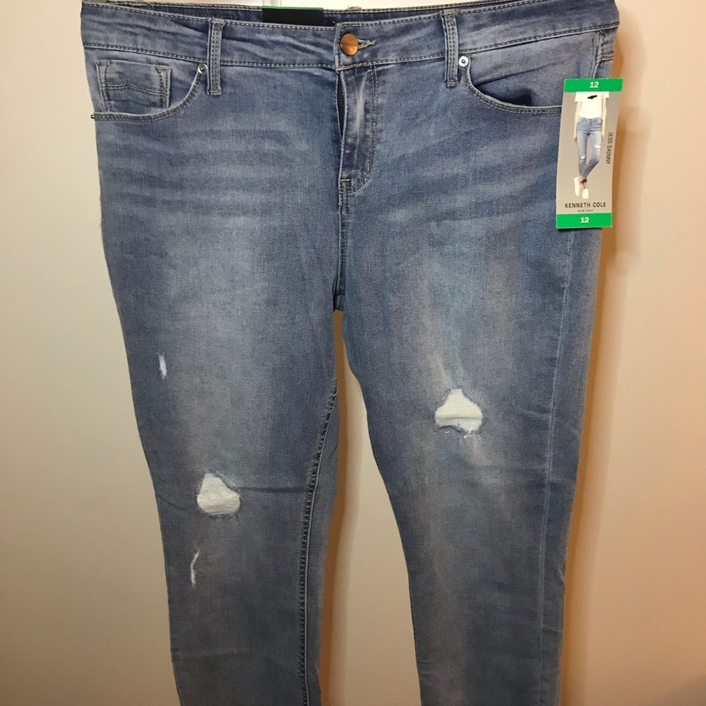 Kenneth Cole Reaction Distressed Jess Skinny Jeans